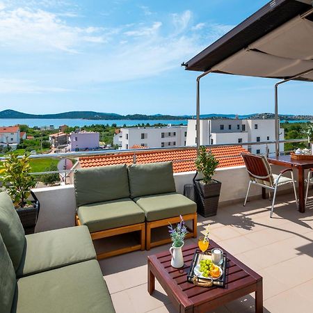 Sea View Apartments Tihi II Vodice Esterno foto