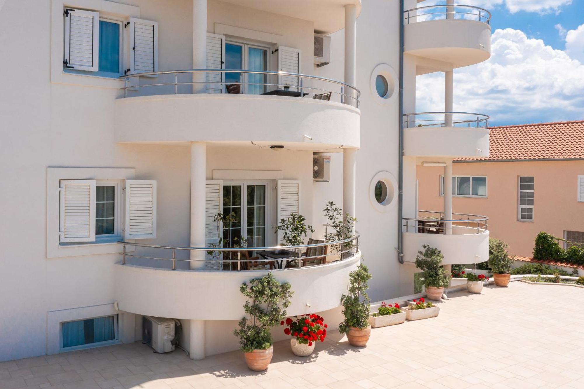 Sea View Apartments Tihi II Vodice Esterno foto