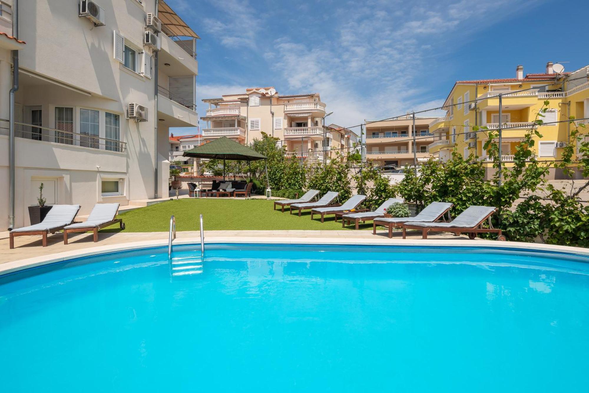 Sea View Apartments Tihi II Vodice Esterno foto