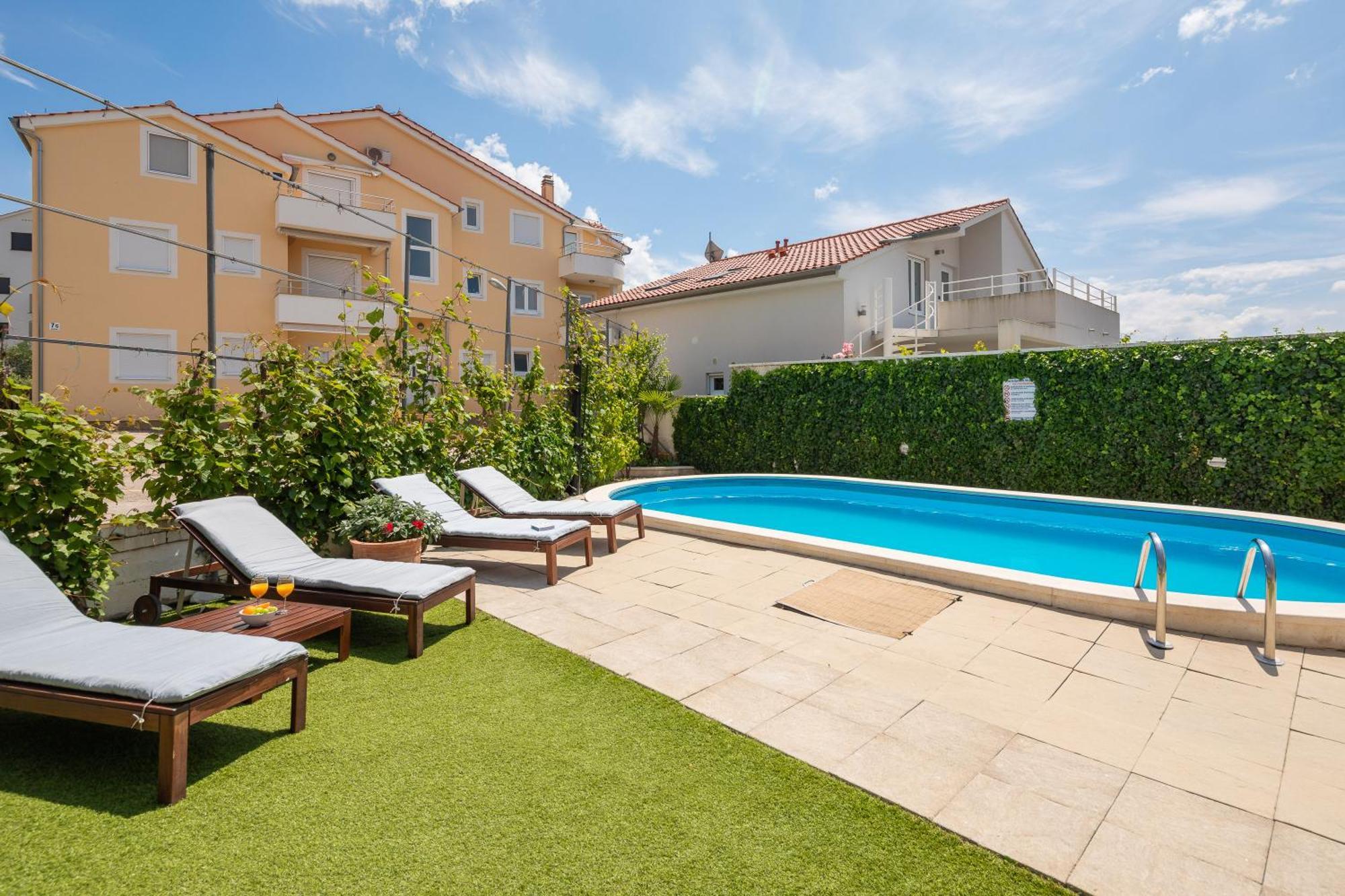 Sea View Apartments Tihi II Vodice Esterno foto