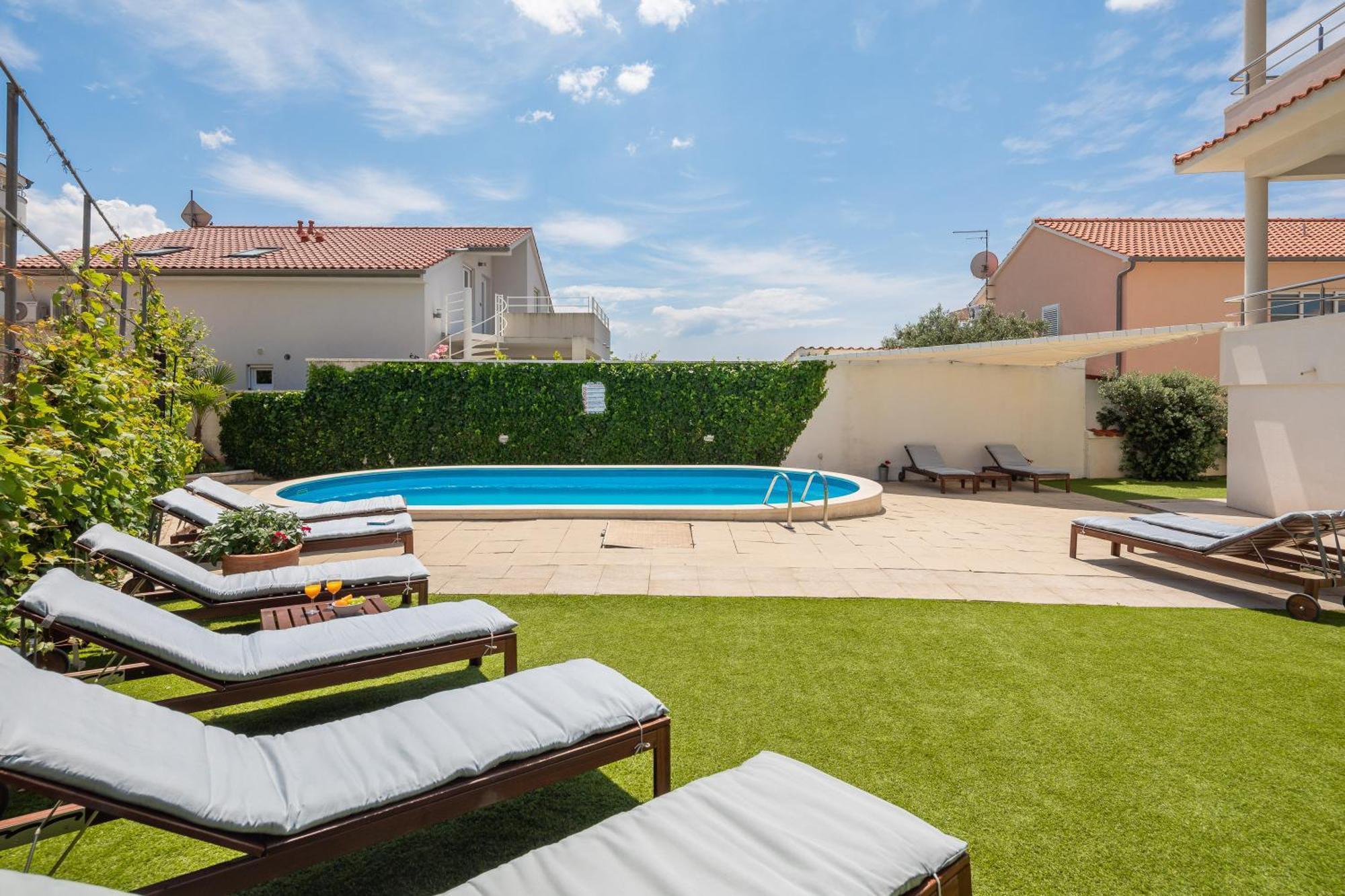 Sea View Apartments Tihi II Vodice Esterno foto