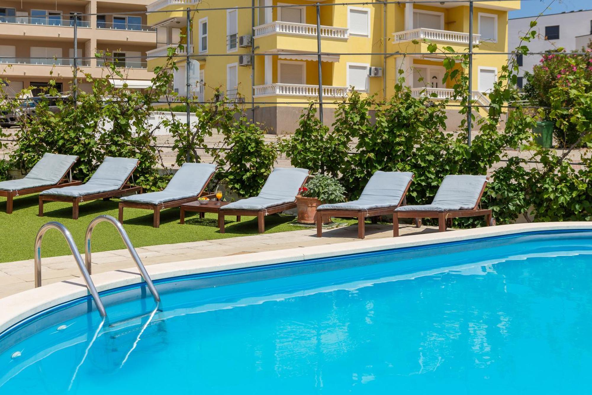 Sea View Apartments Tihi II Vodice Esterno foto