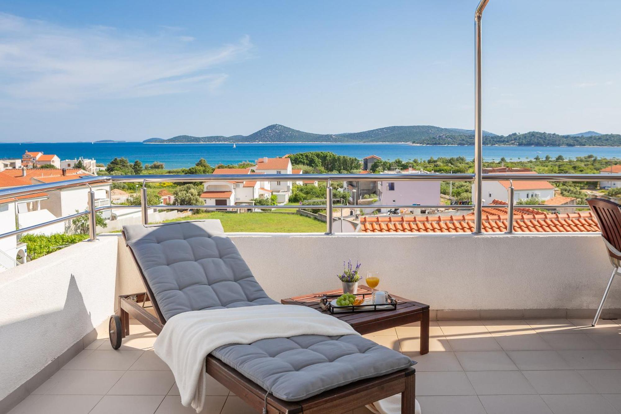 Sea View Apartments Tihi II Vodice Esterno foto