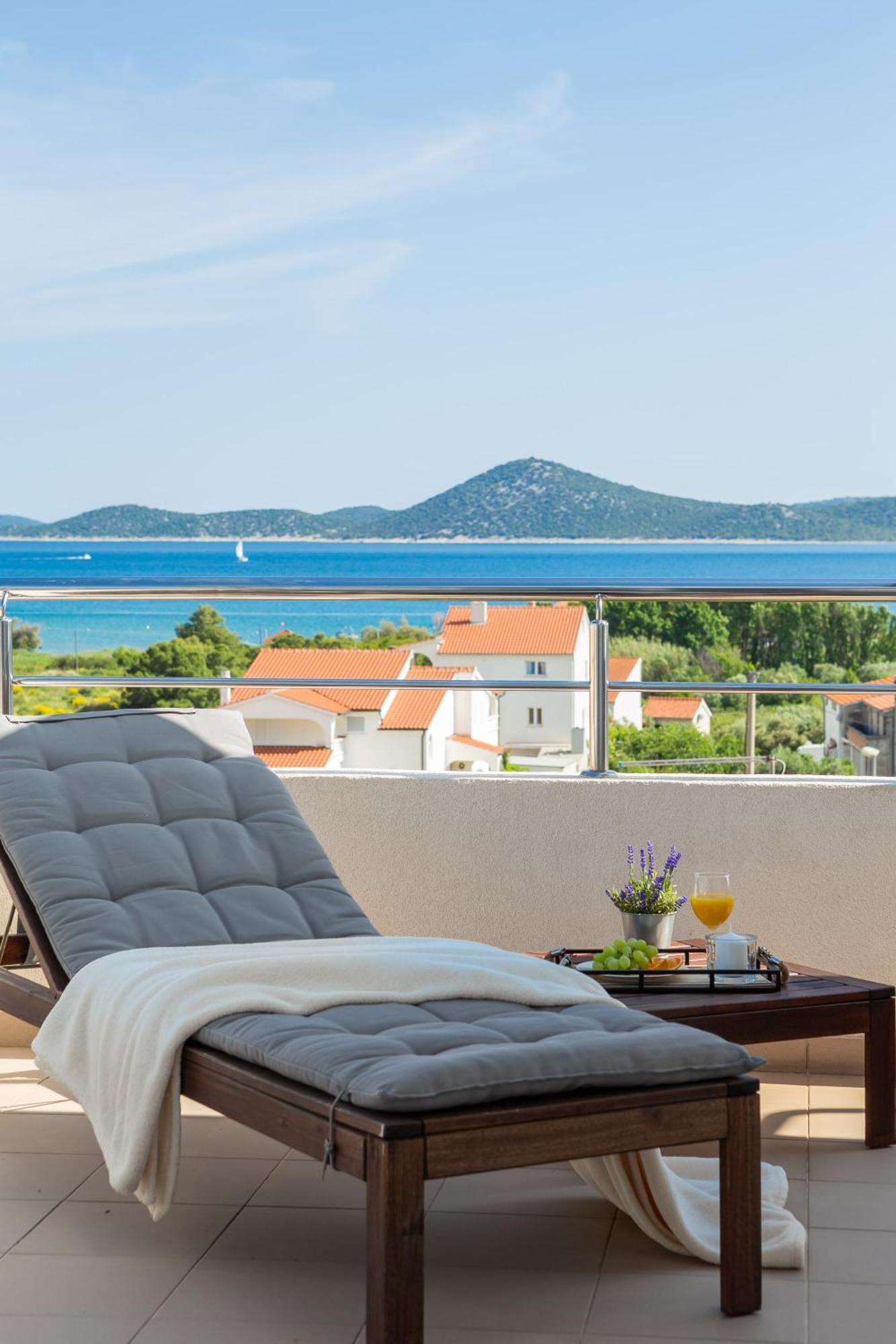 Sea View Apartments Tihi II Vodice Esterno foto