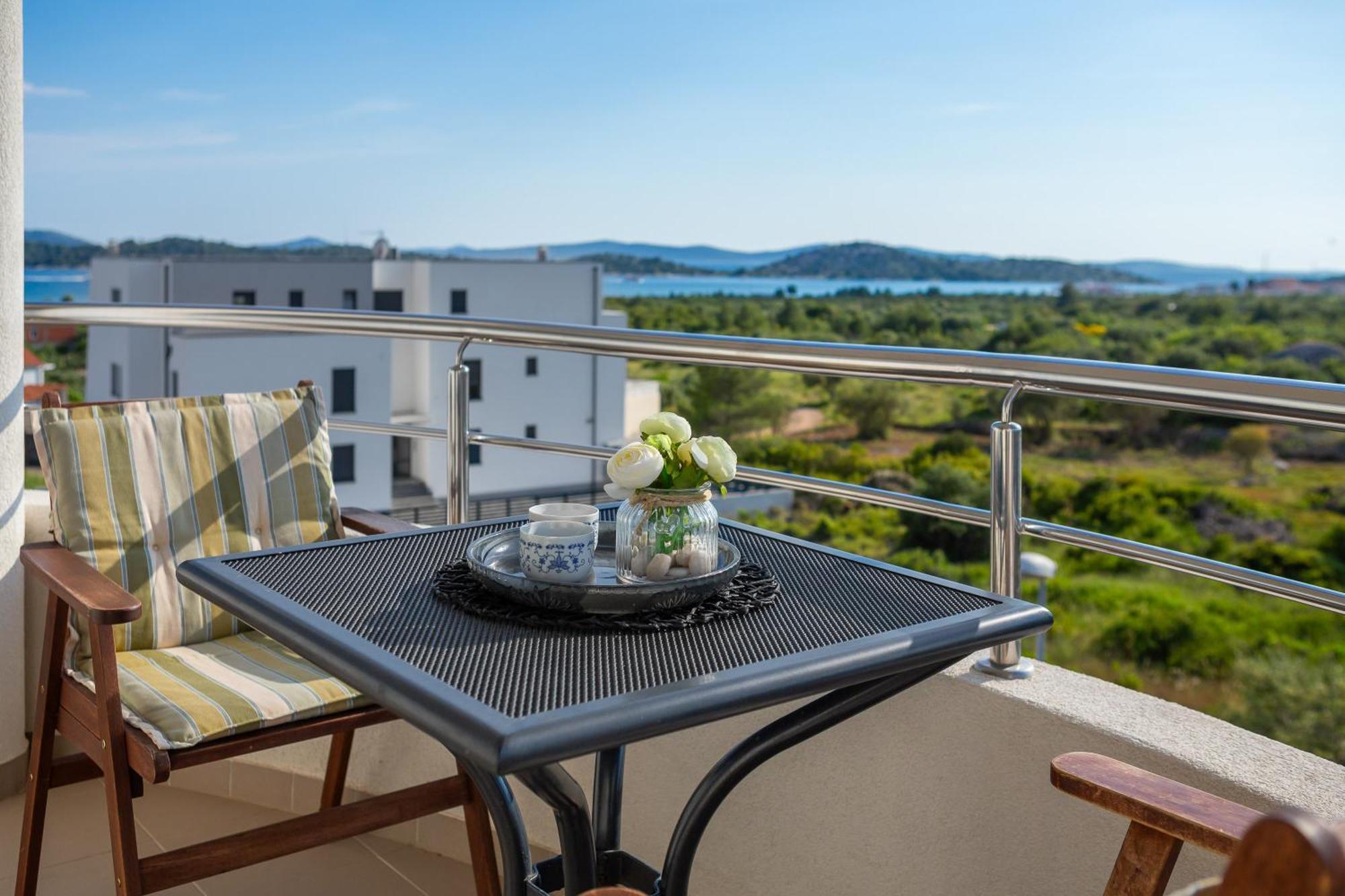 Sea View Apartments Tihi II Vodice Esterno foto