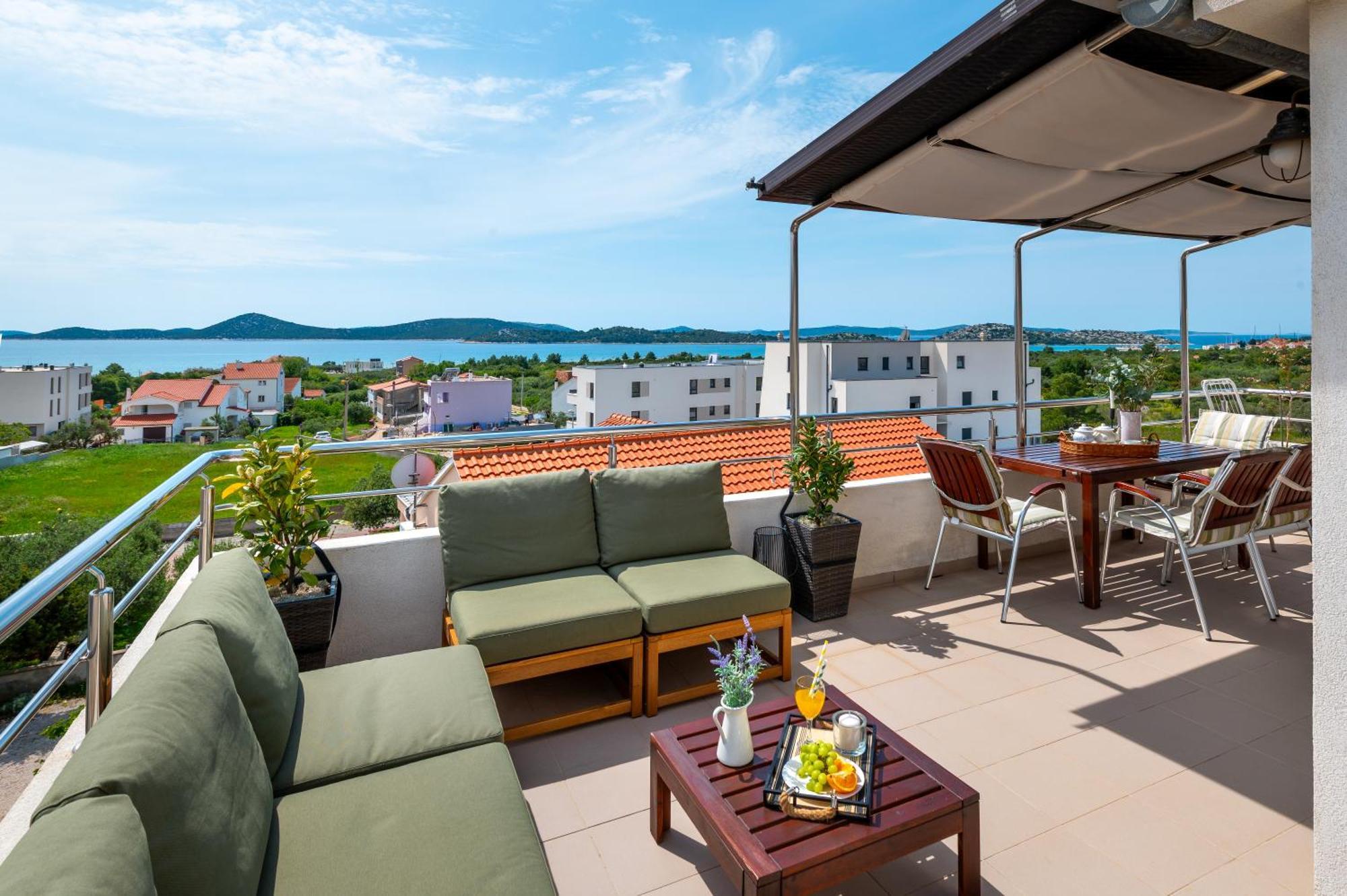 Sea View Apartments Tihi II Vodice Esterno foto